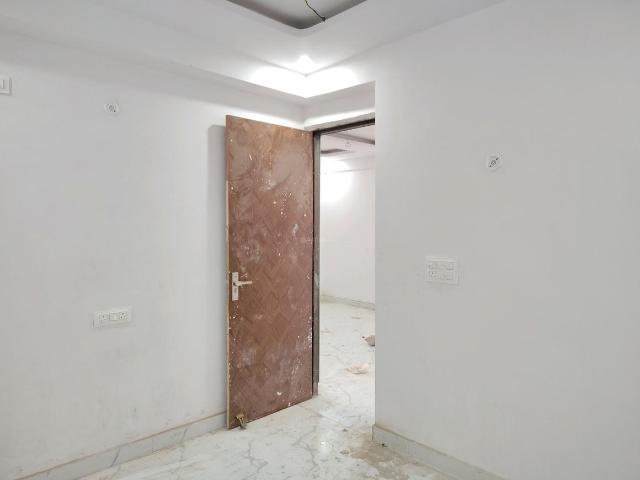 2 BHK Apartment in Noida Extension for resale Greater Noida. The reference number is 20716209