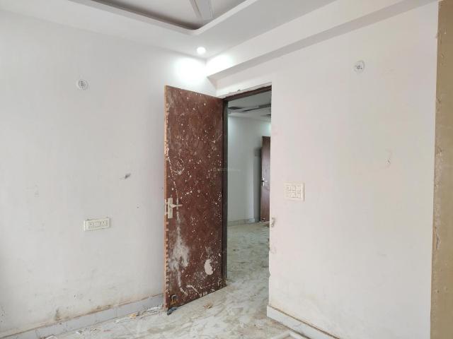 2 BHK Apartment in Noida Extension for resale Greater Noida. The reference number is 20716301