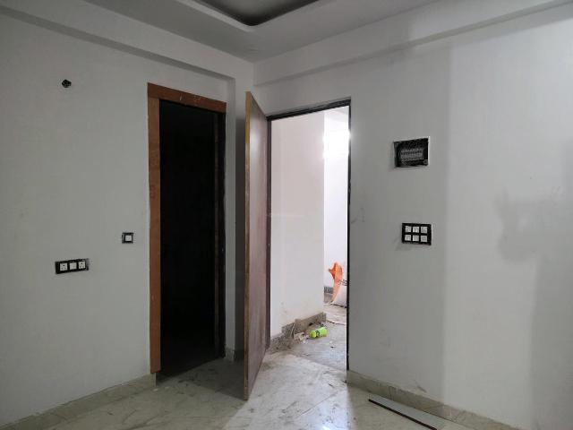 2 BHK Apartment in Noida Extension for resale Greater Noida. The reference number is 20716448