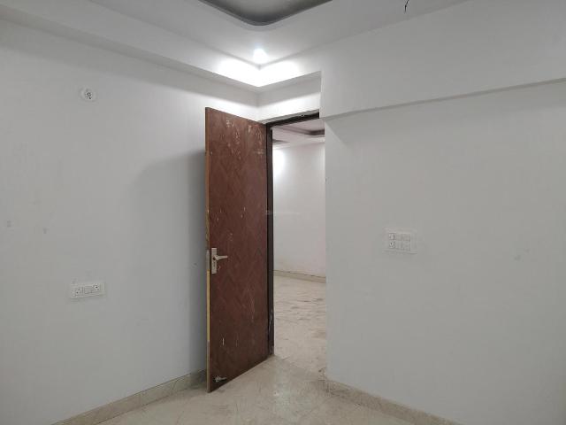 2 BHK Apartment in Noida Extension for resale Greater Noida. The reference number is 20716477