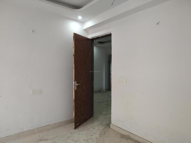 2 BHK Apartment in Noida Extension for resale Greater Noida. The reference number is 20716496