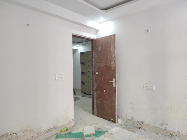 2 BHK Apartment in Noida Extension for resale Greater Noida. The reference number is 20716542