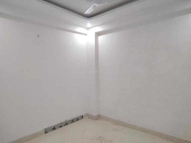 2 BHK Apartment in Noida Extension for resale Greater Noida. The reference number is 20716589