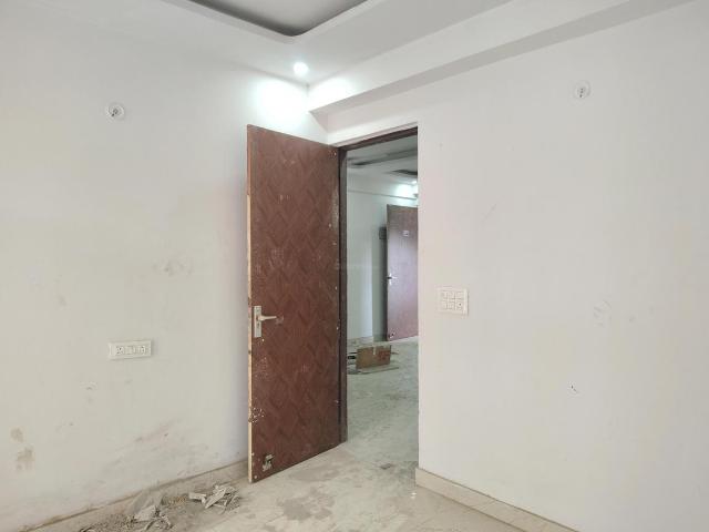 2 BHK Apartment in Noida Extension for resale Greater Noida. The reference number is 20716598