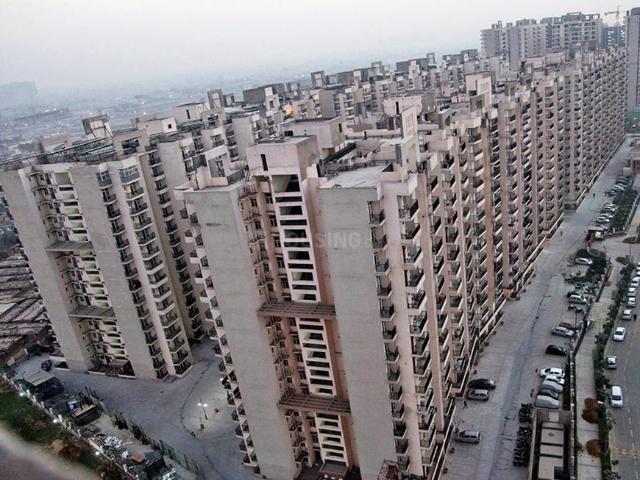 2 BHK Apartment in Noida Extension for resale Greater Noida. The reference number is 20721088