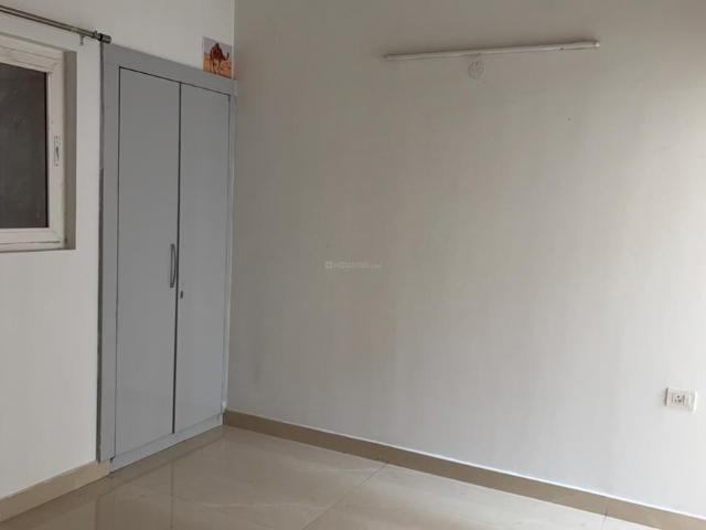 2 BHK Apartment in Noida Extension for resale Greater Noida. The reference number is 20854755