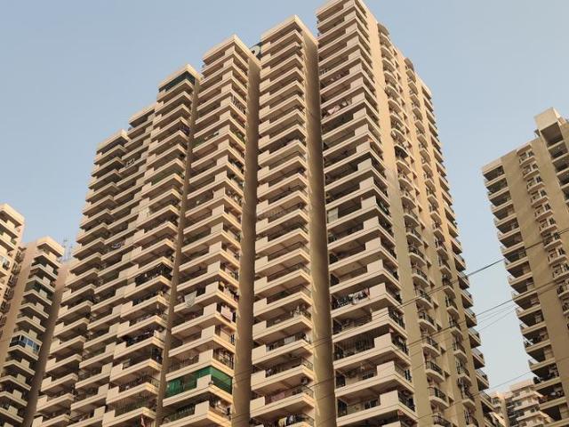 2 BHK Apartment in Noida Extension for resale Greater Noida. The reference number is 20887854