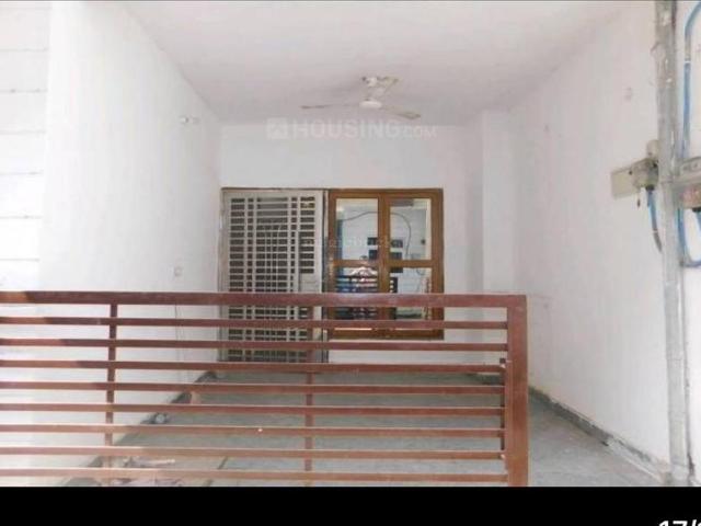2 BHK Apartment in Noida Extension for resale Greater Noida. The reference number is 20811311