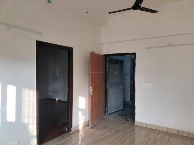 2 BHK Apartment in Noida Extension for resale Greater Noida. The reference number is 20820449