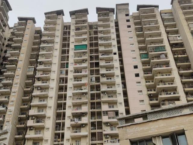 2 BHK Apartment in Noida Extension for resale Greater Noida. The reference number is 20960941