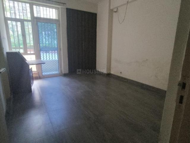 2 BHK Apartment in Noida Extension for resale Greater Noida. The reference number is 20962236