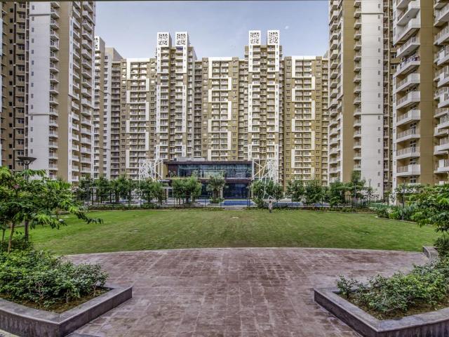 2 BHK Apartment in Noida Extension for resale Greater Noida. The reference number is 21044670