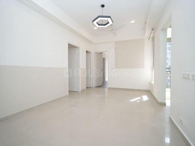 2 BHK Apartment in Noida Extension for resale Greater Noida. The reference number is 21146940