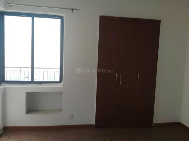 2 BHK Apartment in Noida Extension for resale Greater Noida. The reference number is 21173526