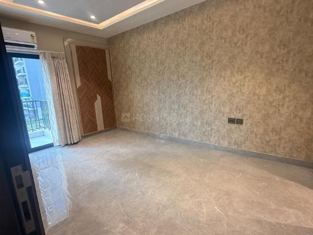 2 BHK Apartment in Noida Extension for resale Greater Noida. The reference number is 21180187
