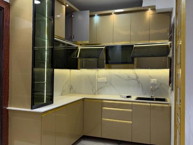 2 BHK Apartment in Noida Extension for resale Greater Noida. The reference number is 21246350