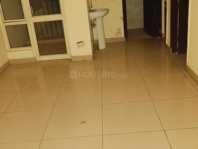 2 BHK Apartment in Noida Extension for resale Greater Noida. The reference number is 21343184