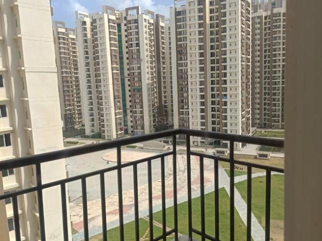 2 BHK Apartment in Noida Extension for resale Greater Noida. The reference number is 21350916