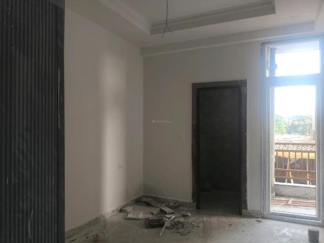 2 BHK Apartment in Noida Extension for resale Greater Noida. The reference number is 21308992