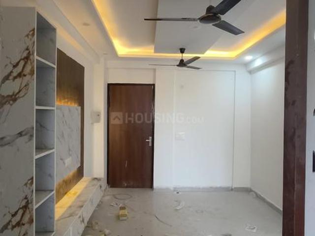 2 BHK Apartment in Noida Extension for resale Greater Noida. The reference number is 21323411