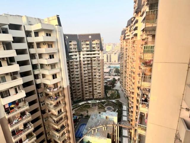 2 BHK Apartment in Noida Extension for resale Greater Noida. The reference number is 21331111