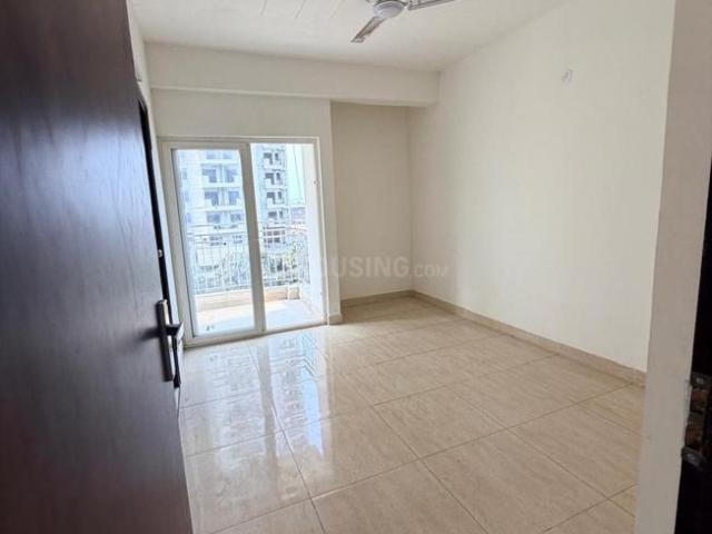 2 BHK Apartment in Noida Extension for resale Greater Noida. The reference number is 21334969