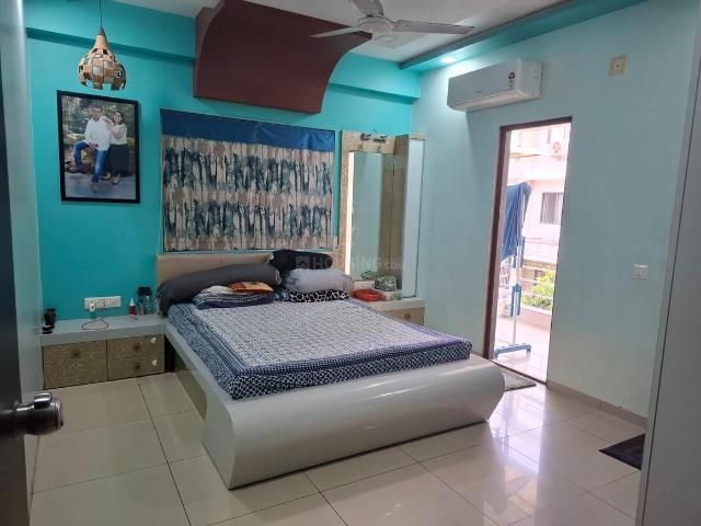 2 BHK Apartment in Navrangpura for rent Ahmedabad. The reference number is 18564678