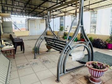 2 BHK Apartment in Navrangpura for rent Ahmedabad. The reference number is 20028598