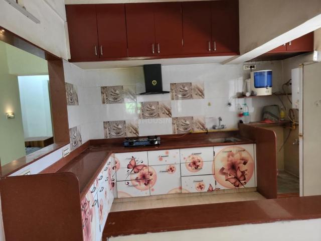2 BHK Apartment in Navrangpura for rent Ahmedabad. The reference number is 20324241