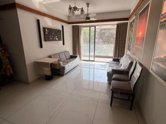 2 BHK Apartment in Navrangpura for rent Ahmedabad. The reference number is 21124122