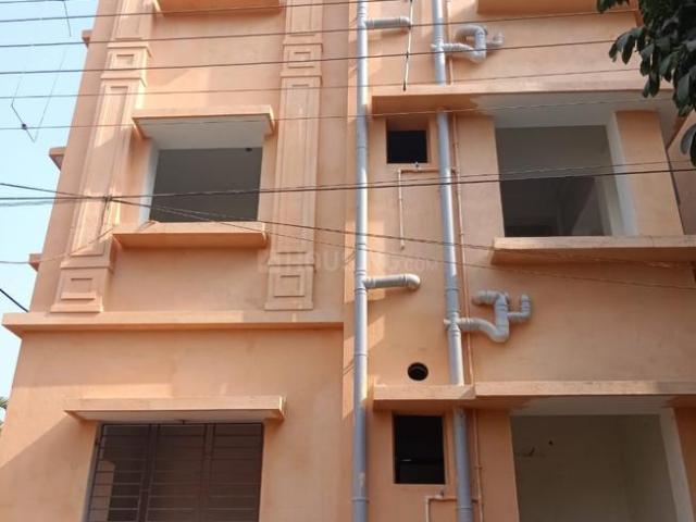 2 BHK Apartment in Nayabad for resale Kolkata. The reference number is 19170911