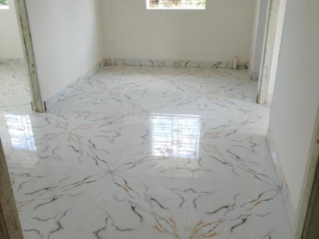 2 BHK Apartment in Nayabad for resale Kolkata. The reference number is 19288592