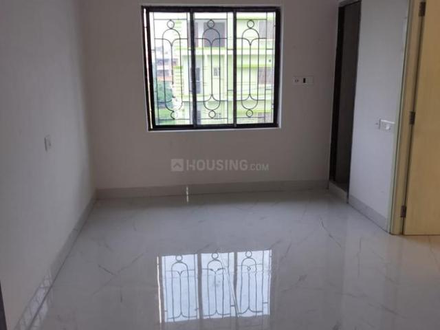 2 BHK Apartment in Nayabad for resale Kolkata. The reference number is 20695909