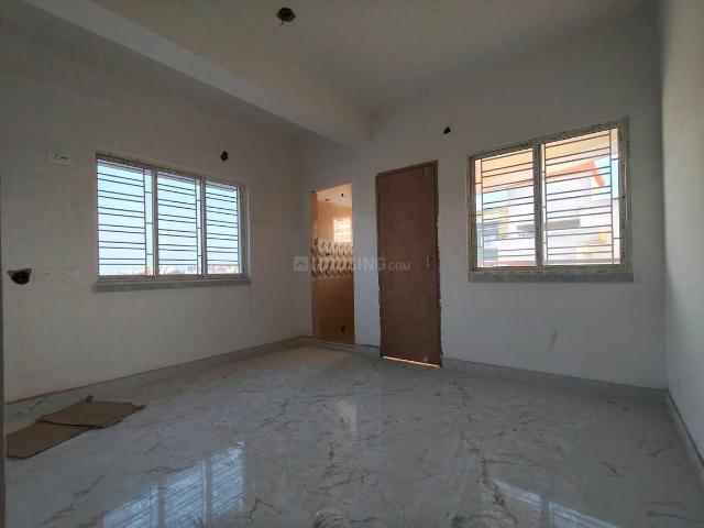 2 BHK Apartment in Nagerbazar for resale Kolkata. The reference number is 20464635