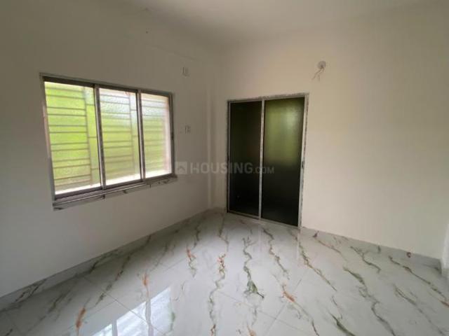 2 BHK Apartment in Naihati for resale North 24 Parganas District. The reference number is 21074437