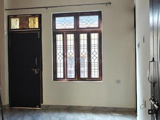2 BHK Apartment in Naini for rent Allahabad. The reference number is 21390861