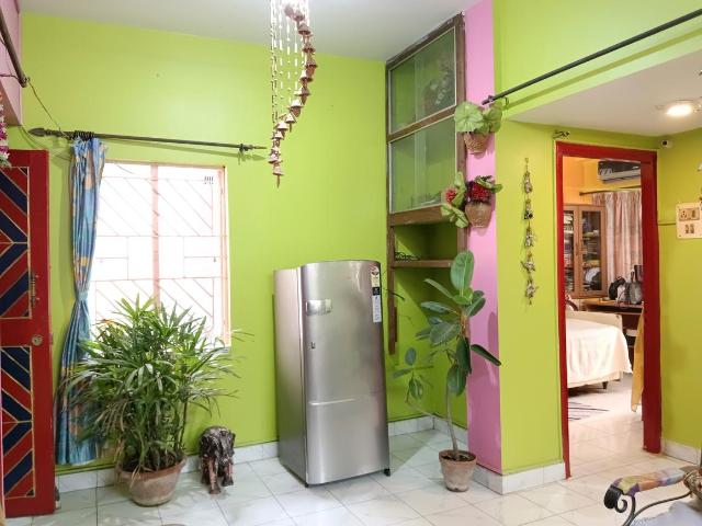 2 BHK Apartment in Naktala for rent Kolkata. The reference number is 19670032