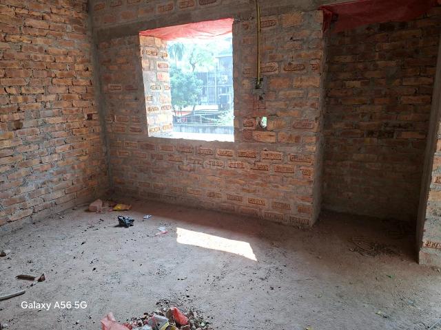 2 BHK Apartment in Naktala for resale Kolkata. The reference number is 18738934