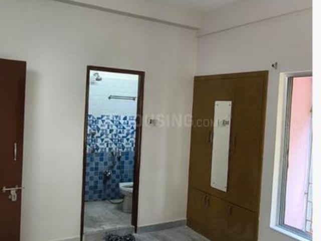 2 BHK Apartment in Naktala for resale Kolkata. The reference number is 19603876