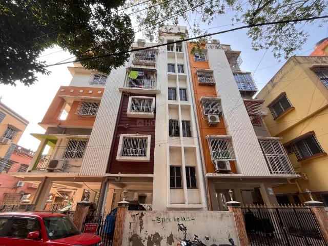 2 BHK Apartment in Naktala for resale Kolkata. The reference number is 19604582