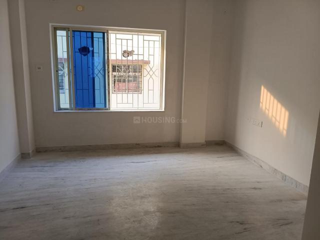 2 BHK Apartment in Naktala for resale Kolkata. The reference number is 19010385
