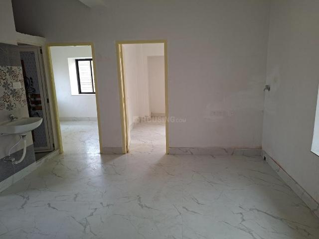 2 BHK Apartment in Naktala for resale Kolkata. The reference number is 19149815