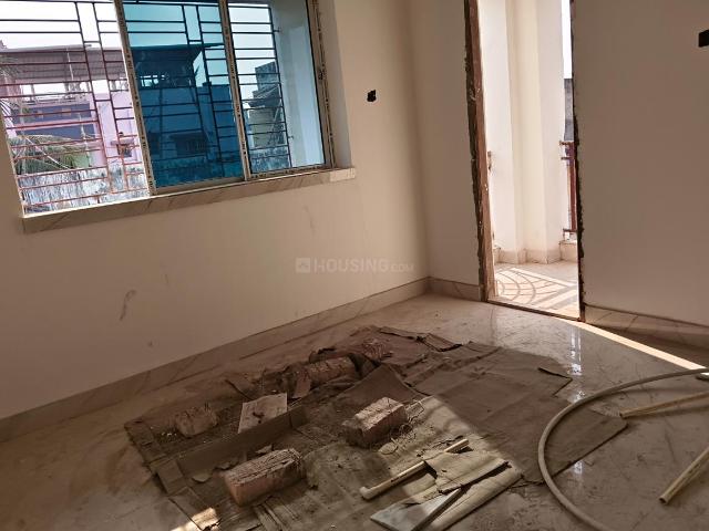 2 BHK Apartment in Naktala for resale Kolkata. The reference number is 20486052