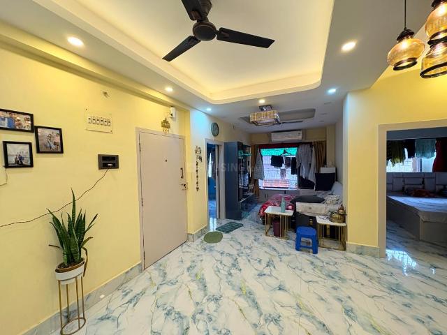 2 BHK Apartment in Naktala for resale Kolkata. The reference number is 20677880