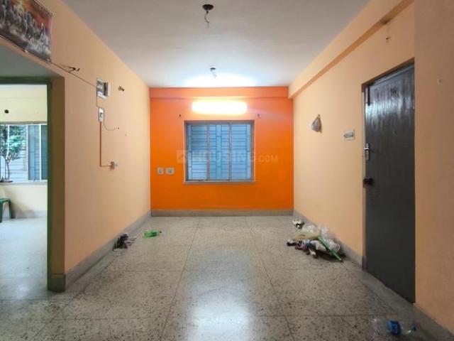 2 BHK Apartment in Naktala for resale Kolkata. The reference number is 20737627