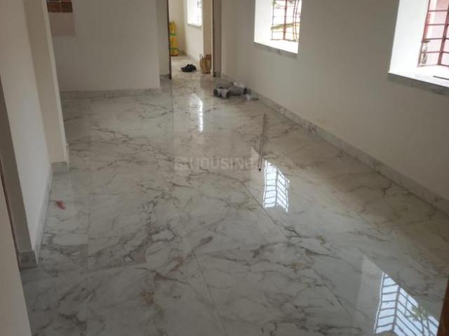 2 BHK Apartment in Naktala for resale Kolkata. The reference number is 20925049