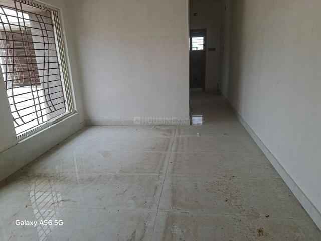 2 BHK Apartment in Naktala for resale Kolkata. The reference number is 20144569