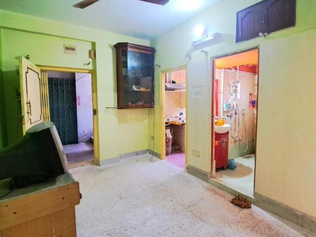 2 BHK Apartment in Naktala for resale Kolkata. The reference number is 20164937