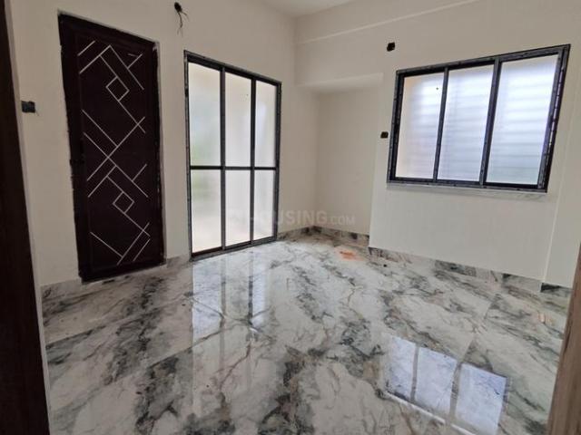 2 BHK Apartment in Naktala for resale Kolkata. The reference number is 20393216