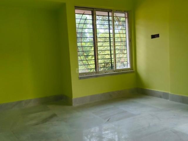 2 BHK Apartment in Naktala for resale Kolkata. The reference number is 21001712
